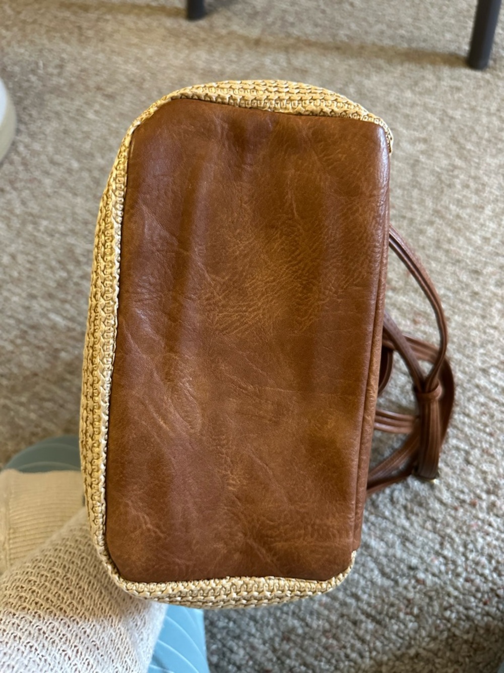Raffia and Vegan Leather Backpack - Picture 7 of 16
